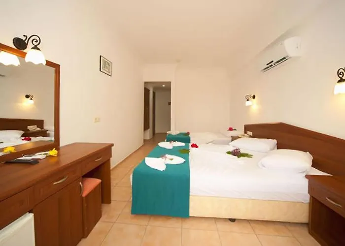 Marcan (adults Only) מלון 3*