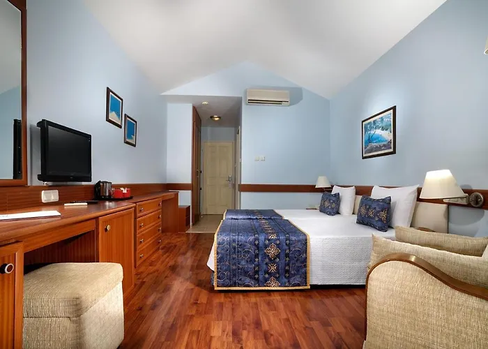 Marcan (adults Only) מלון 3*